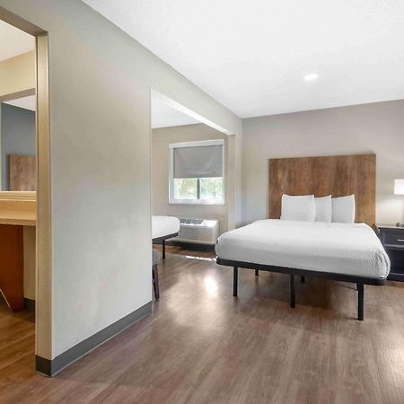 Extended Stay America Select Suites - Charlotte - University Place - E Mccullough Dr Eksteriør bilde