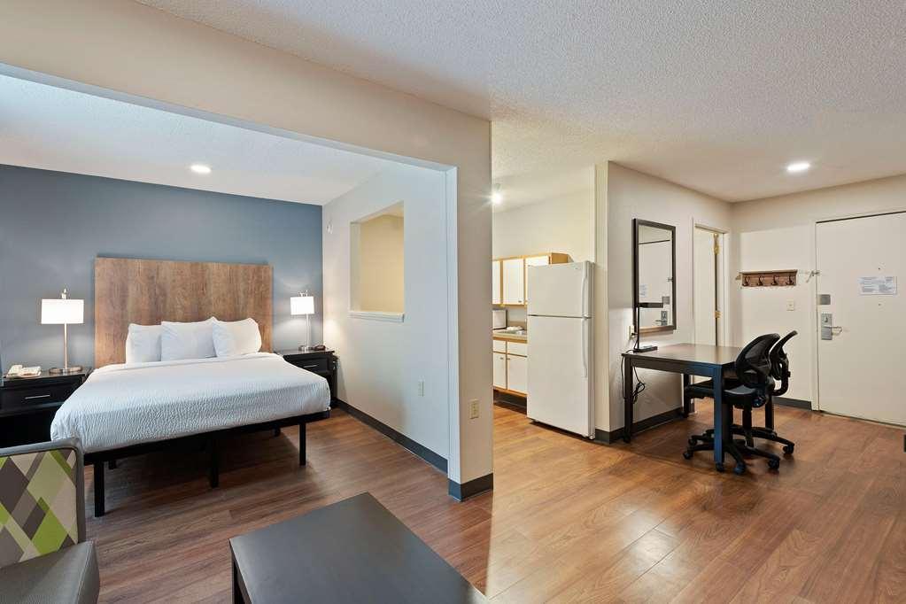 Extended Stay America Select Suites - Charlotte - University Place - E Mccullough Dr Rom bilde