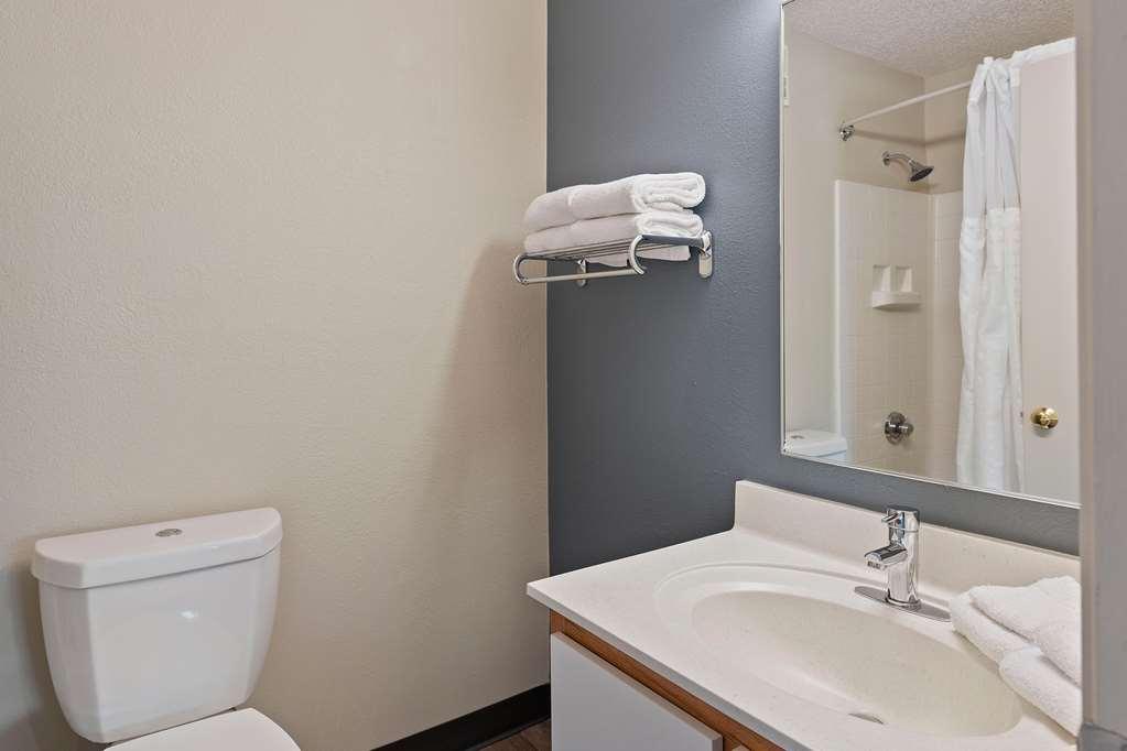 Extended Stay America Select Suites - Charlotte - University Place - E Mccullough Dr Eksteriør bilde