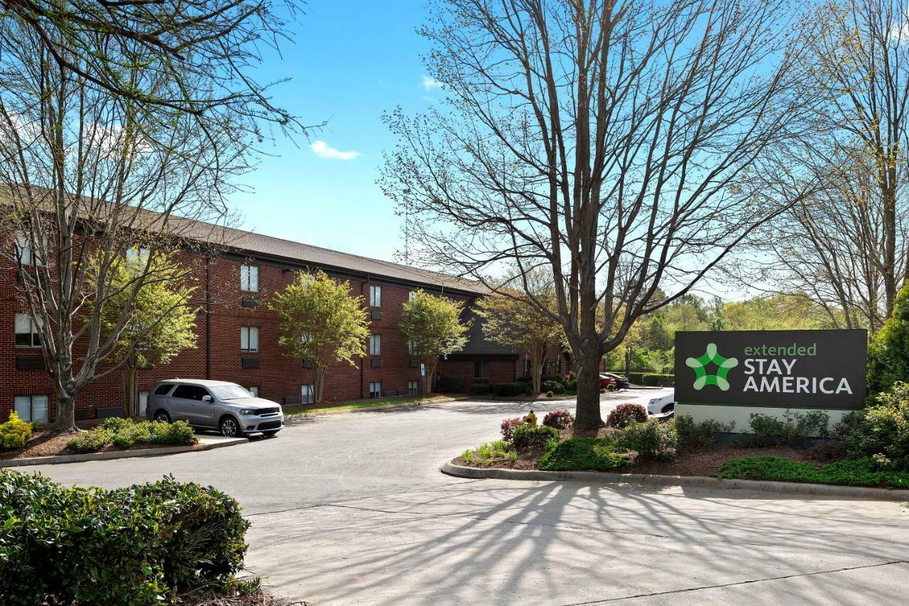 Extended Stay America Select Suites - Charlotte - University Place - E Mccullough Dr Eksteriør bilde